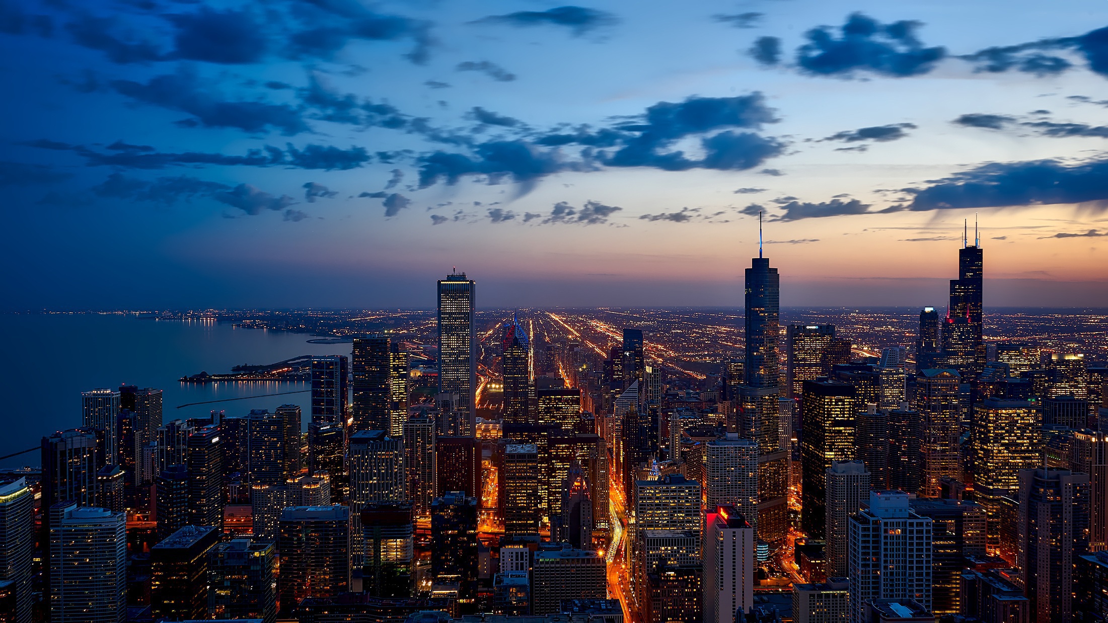Image of Chicago Skyline at night.